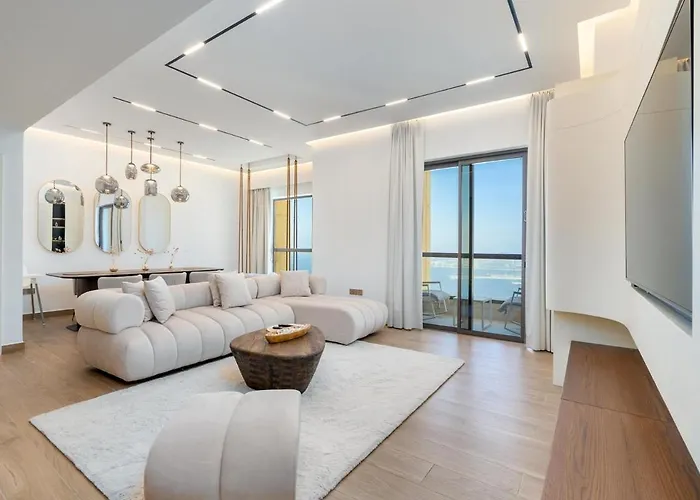 King 2 Bedroom Jumeirah Beach & Dubai Eye Views